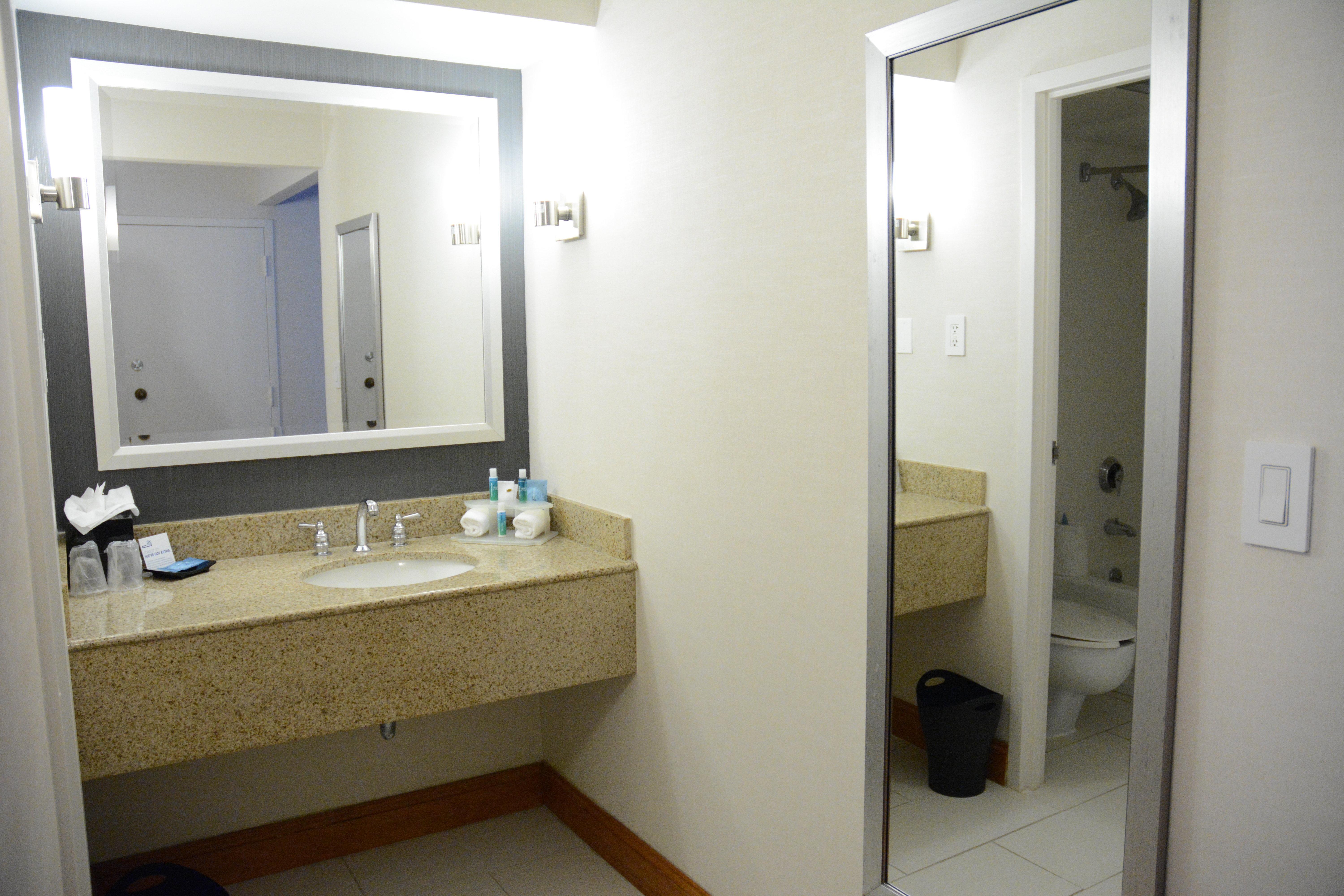 Holiday Inn Express Stamford, An Ihg Hotel Екстер'єр фото